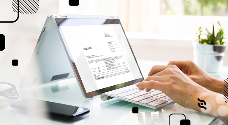 homem digitando em teclado de computador procurando o que é DDA