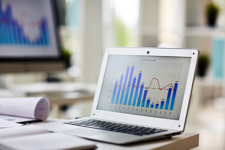 Capa texto softwares e ferramentas de vendas para a sua empresa mostrando gráficos de crescimento